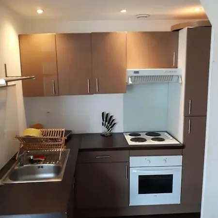 Duplex Confortable Quartier Calme Proche Centre Διαμέρισμα *
